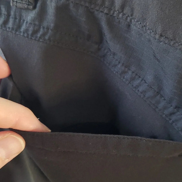 The North Face Shorts Sz 6 Women's Adjustable Length Black - Picture 3 of 16